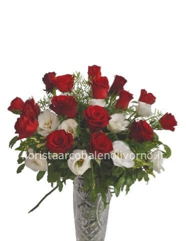 BOUQUET DI ROSELLINE ROSSE E LISYANTHUS